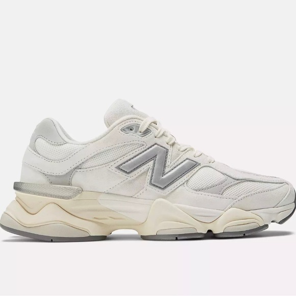 New Balance Women’s Seasalt White - Picture 2 of 9